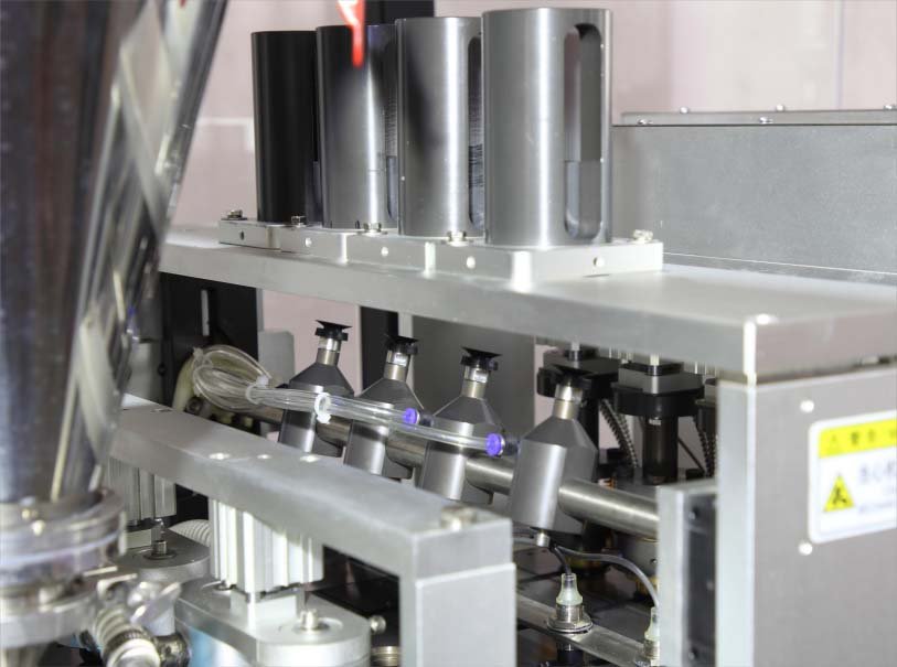 CF240 finished coffee capsule discharge mechanism