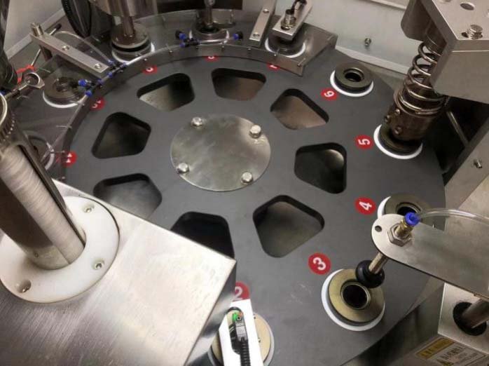 CF80 rotary capsule stations showing indexing tooling and process mechanisms